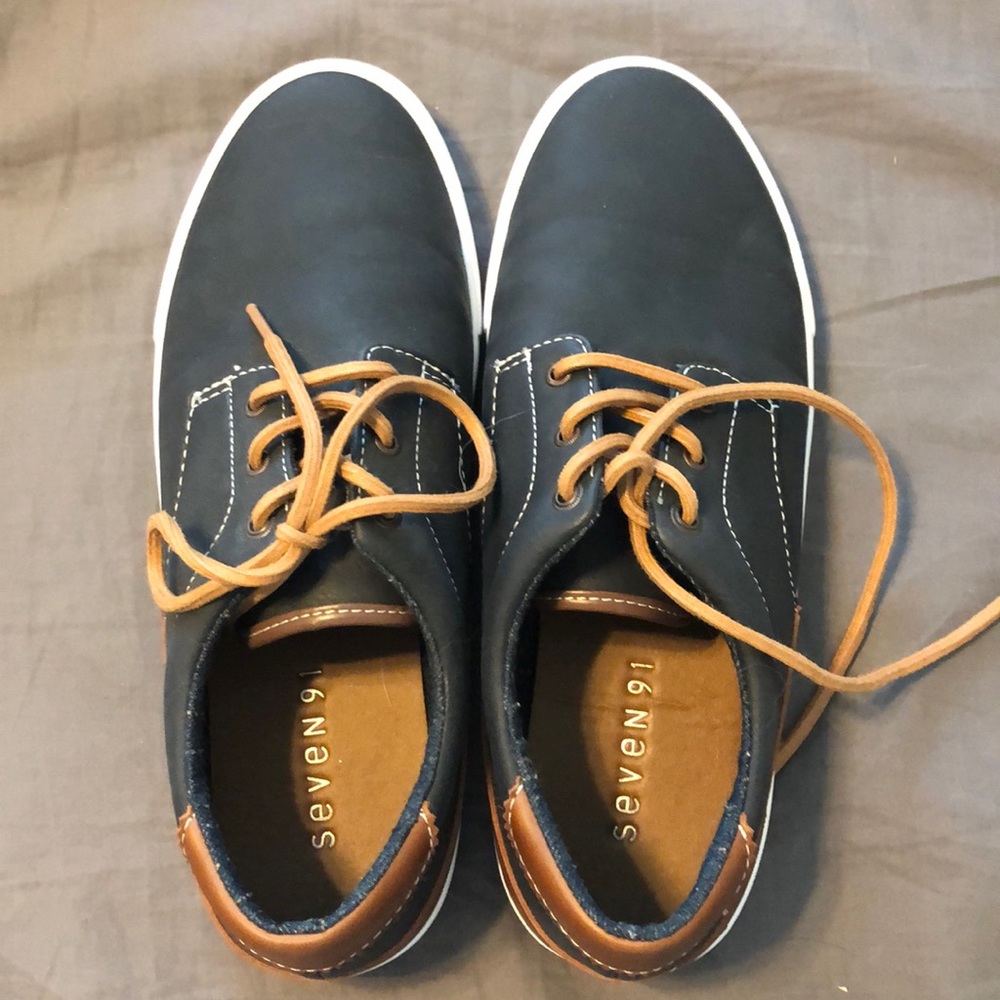 Men’s seven91 navy sneakers